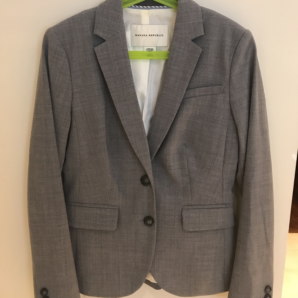 Banana Republic wool suit jacket. 00P